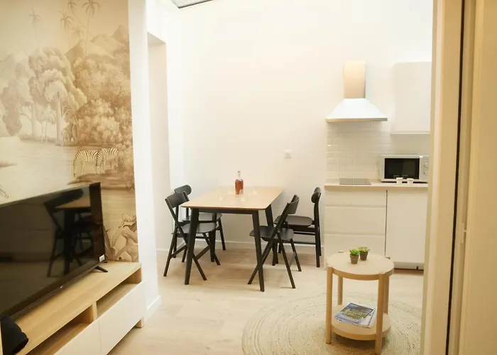 T2 Avec Verrière Situé En Hyper Centre Avec Wifi, Linge, Draps, Savons Et Serviettes Fournis Apartamento Cognac